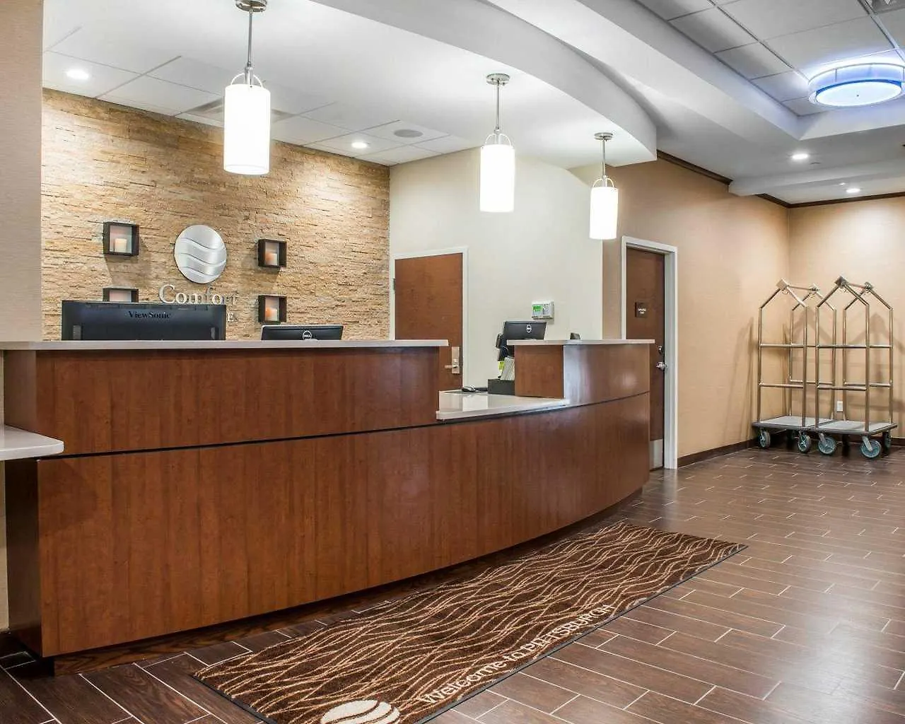 Comfort Inn & Suites Pittsburgh South