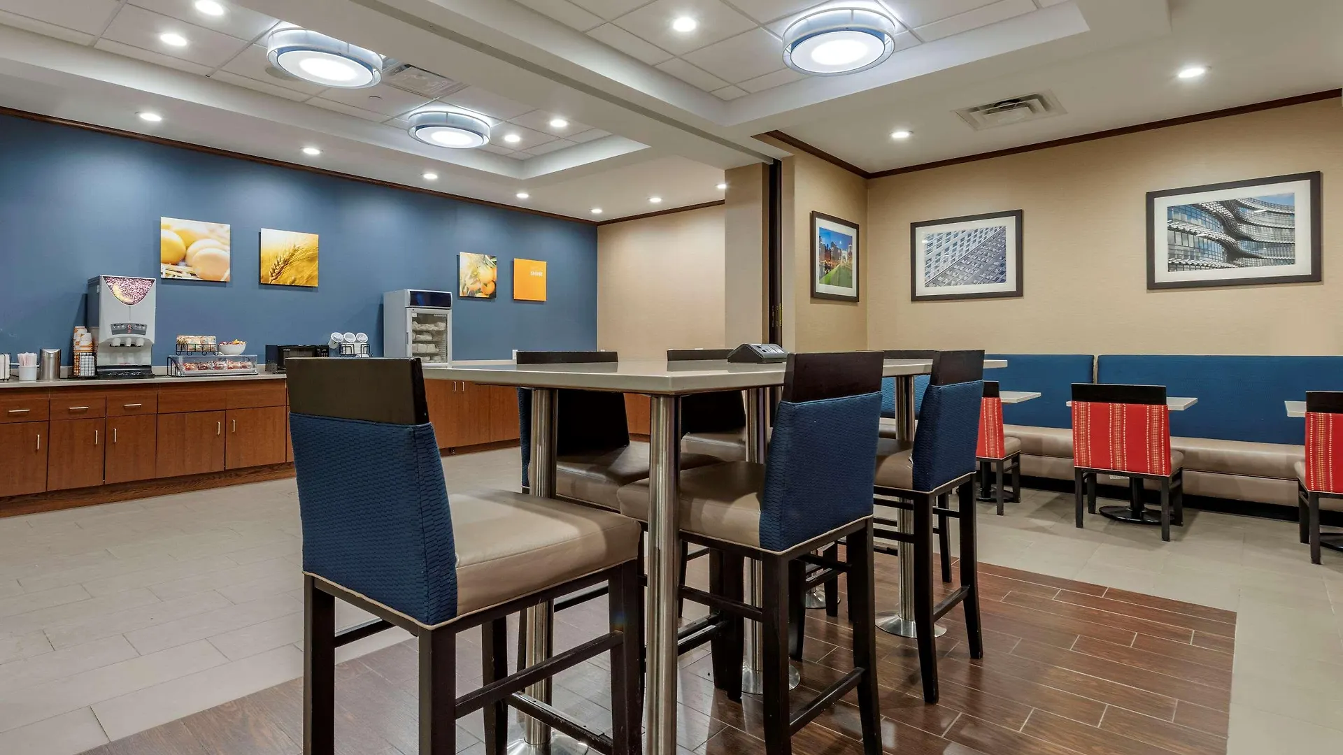 Comfort Inn & Suites Pittsburgh South