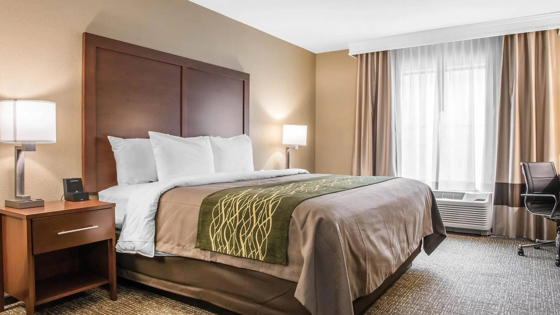 Comfort Inn & Suites Pittsburgh South
