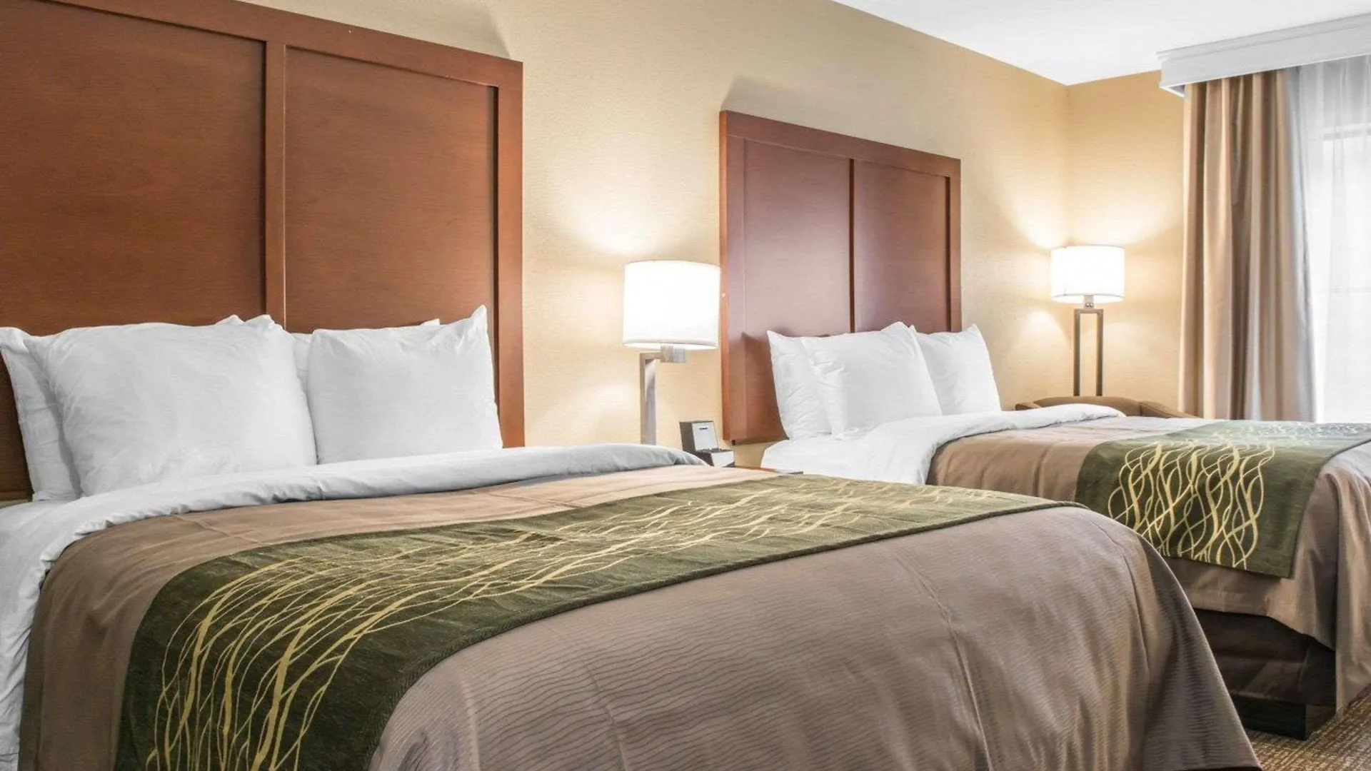 Comfort Inn & Suites Pittsburgh 3*,  United States