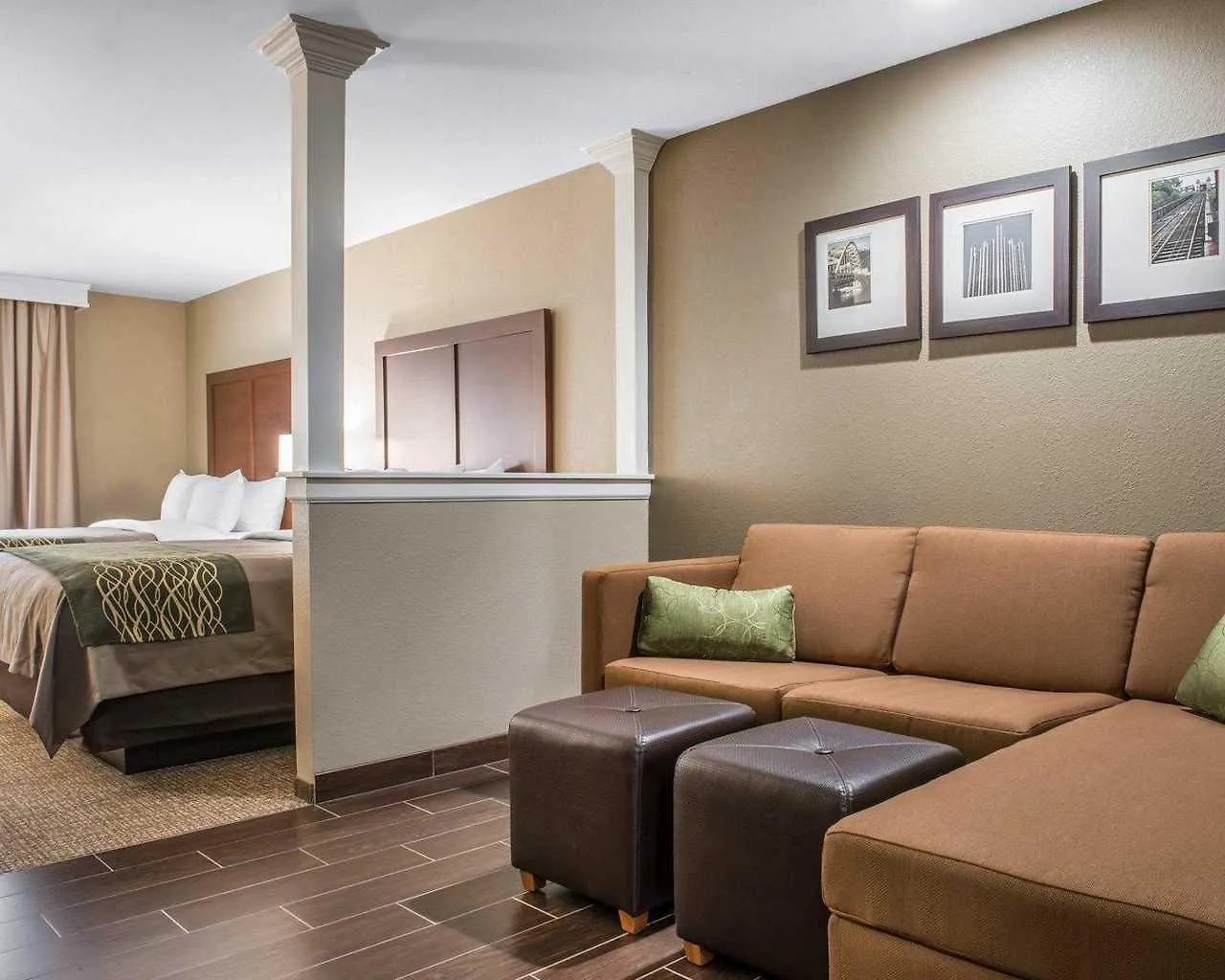 Comfort Inn & Suites Pittsburgh 3*,